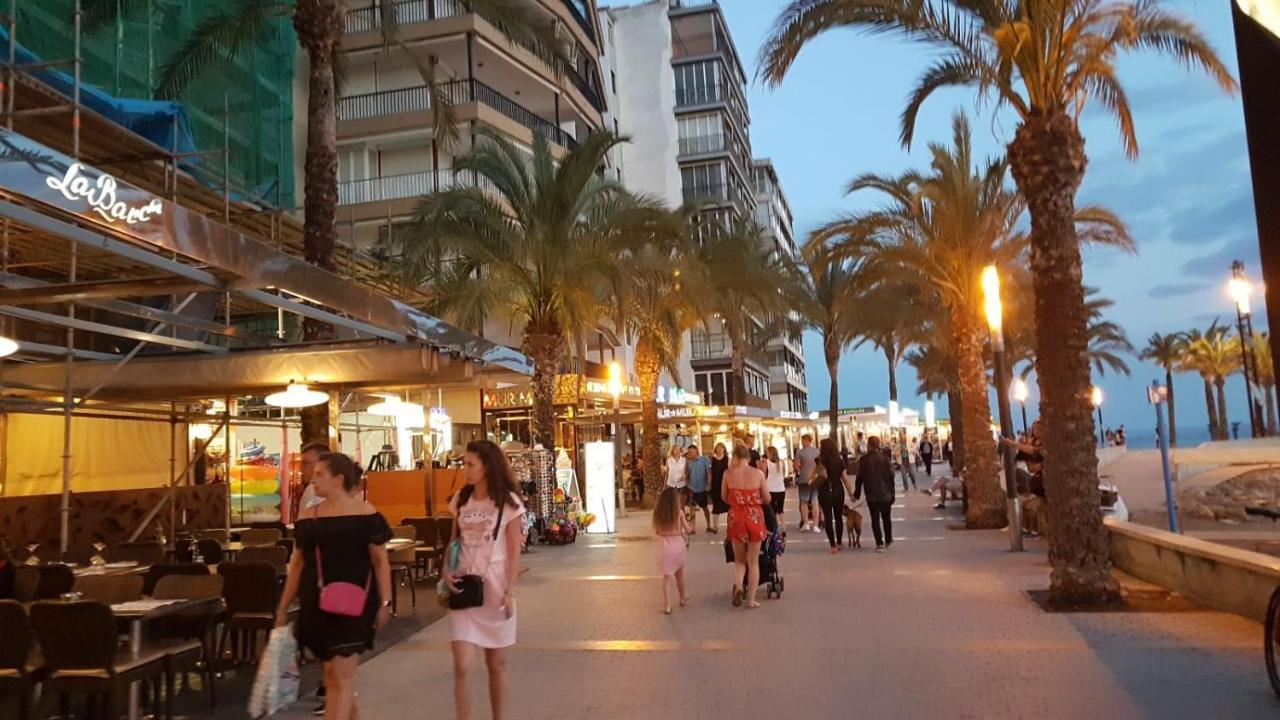 Apartment Center Salou Near Port Aventura Екстериор снимка